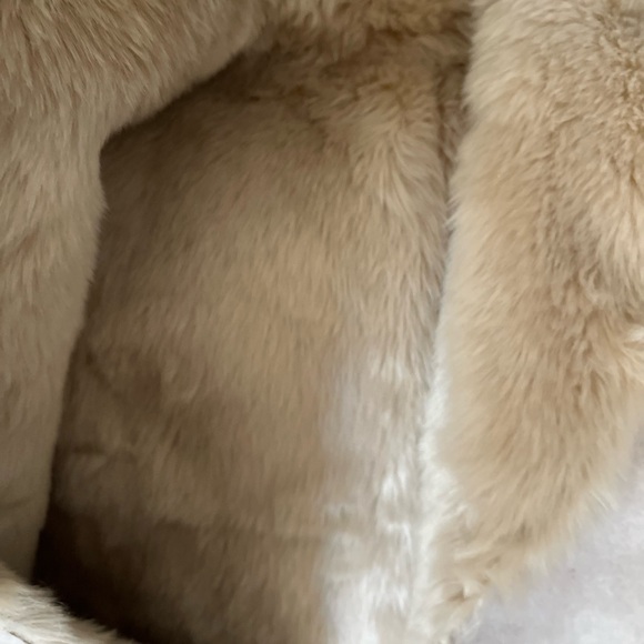 SALE 🎁Reversible Faux/Suede Vest In DustyBlush Color.  Size M. - Picture 6 of 7